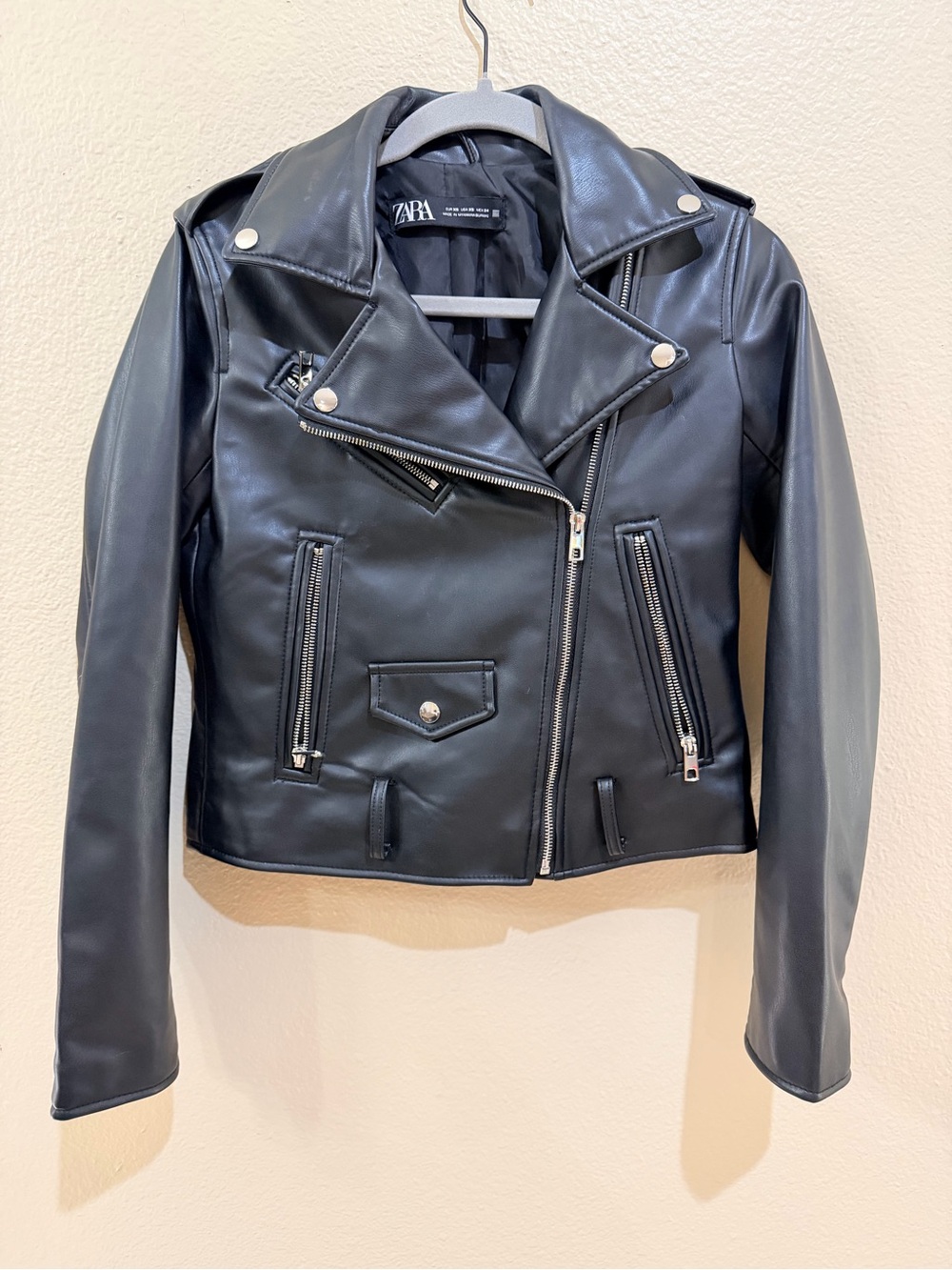 ZARA Faux Leather Cropped Biker Moto Jacket Black Women’s Size XS Excellent